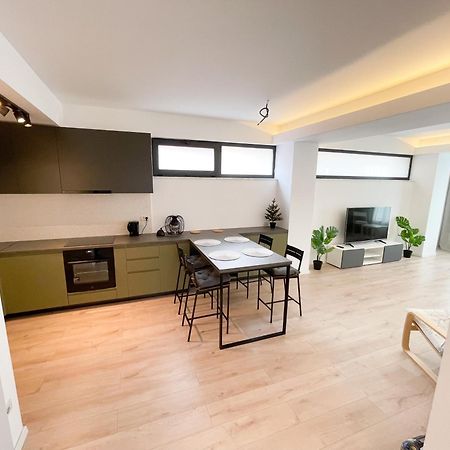 Warm Hotel Apartment بوخارست المظهر الخارجي الصورة
