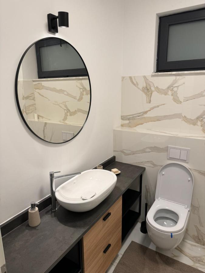 Warm Hotel Apartment بوخارست المظهر الخارجي الصورة